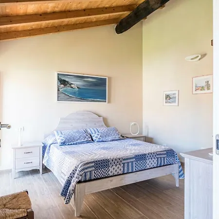 I Delfini * לבנטו